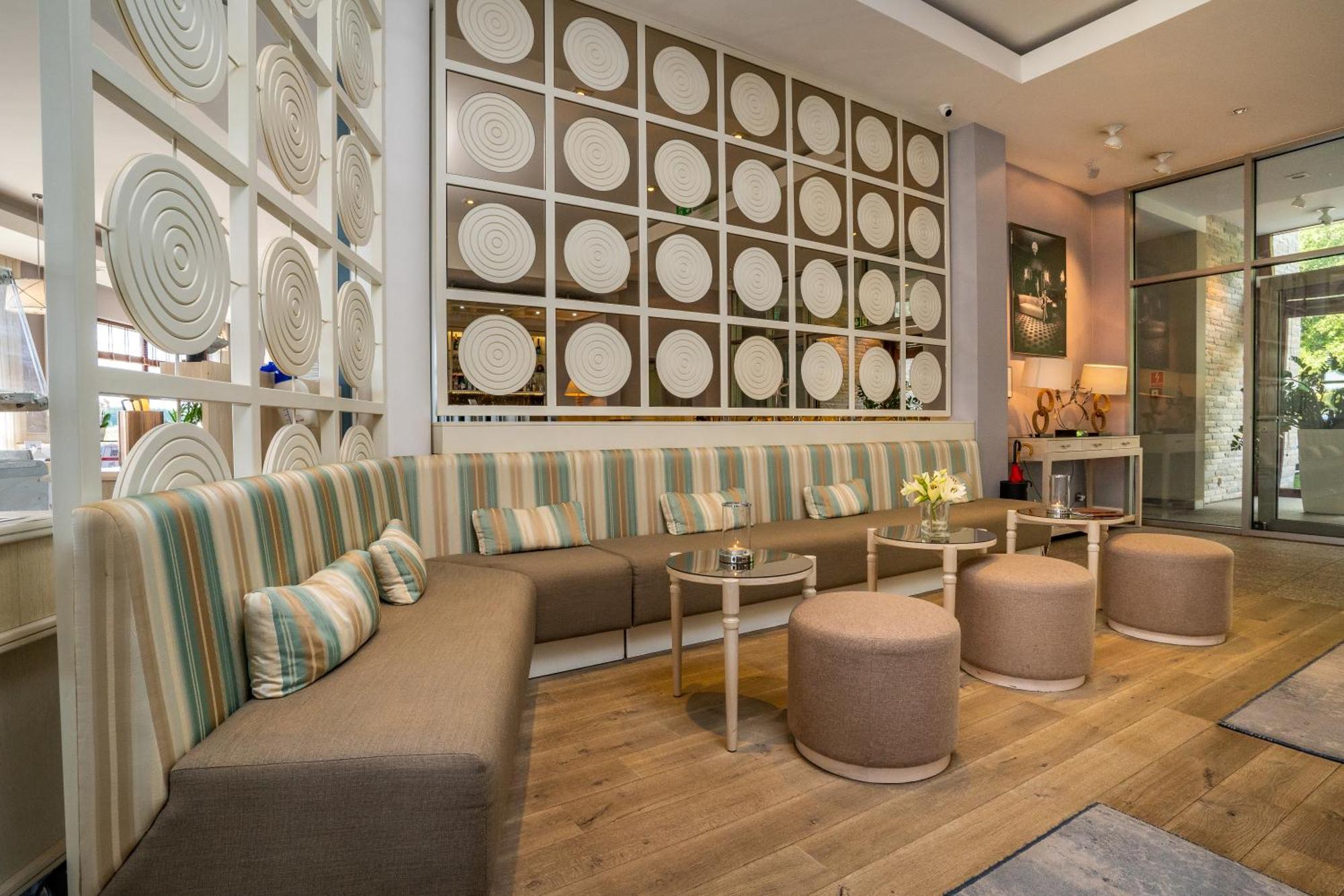 Tiffi Boutique Hotel Olsztyn  Exteriör bild
